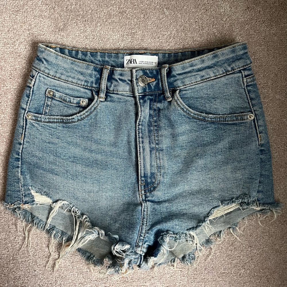 High-rise Zara denim shorts